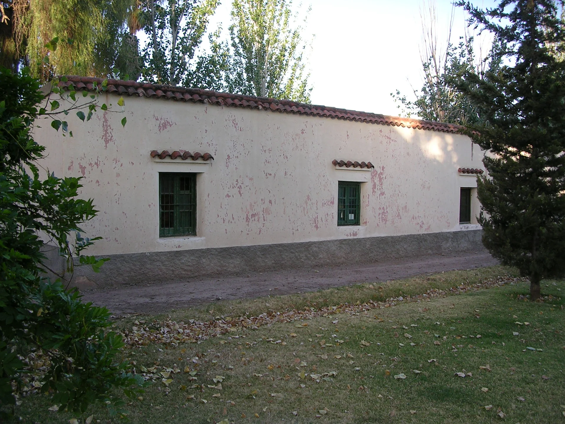 El antiguo edificio histórico, antes de convertirse en Verde Oliva.